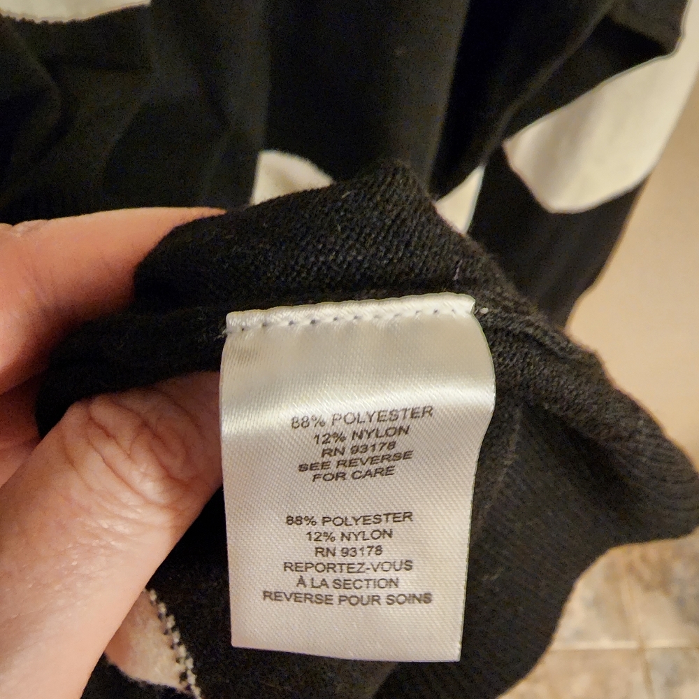 T. Tahari Women's Black Crew Neck Sweater w White Polka Dots - Size 3X - Picture 5 of 6